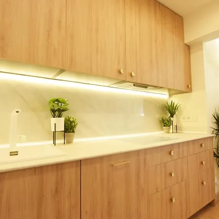 Daire Paradise Luxurious Apartment, 3 Double For 6 Guests, 4 Beds, Terrace, Jacuzzi, Free Parking, New San Sebastián