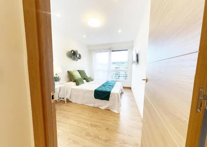 Paradise Luxurious Apartment, 3 Double For 6 Guests, 4 Beds, Terrace, Jacuzzi, Free Parking, New 公寓 *